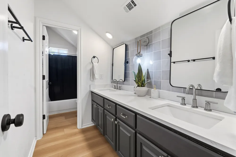 18113 Travis Drive Lago Vista, TX 78645
