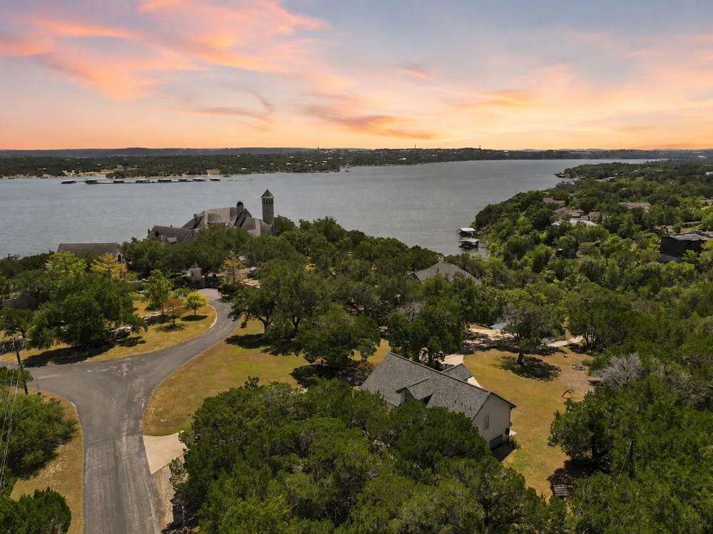 18113 Travis Drive Lago Vista, TX 78645