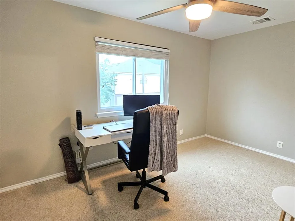 1913 Stratford Drive Round Rock, TX 78664