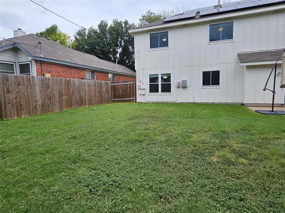 1913 Stratford Drive Round Rock, TX 78664