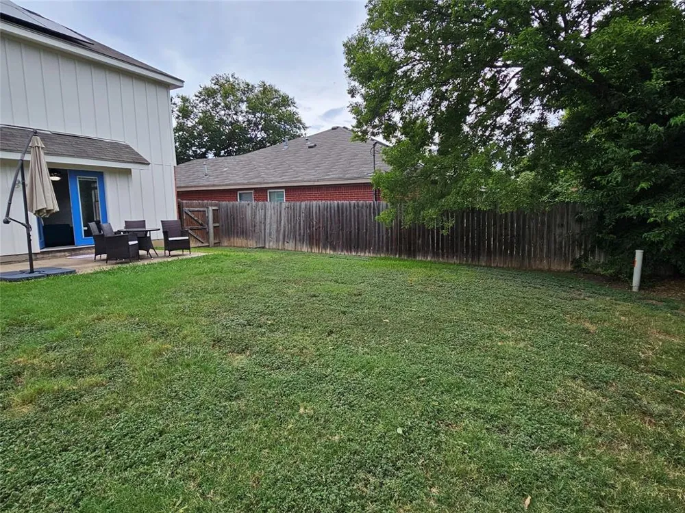 1913 Stratford Drive Round Rock, TX 78664