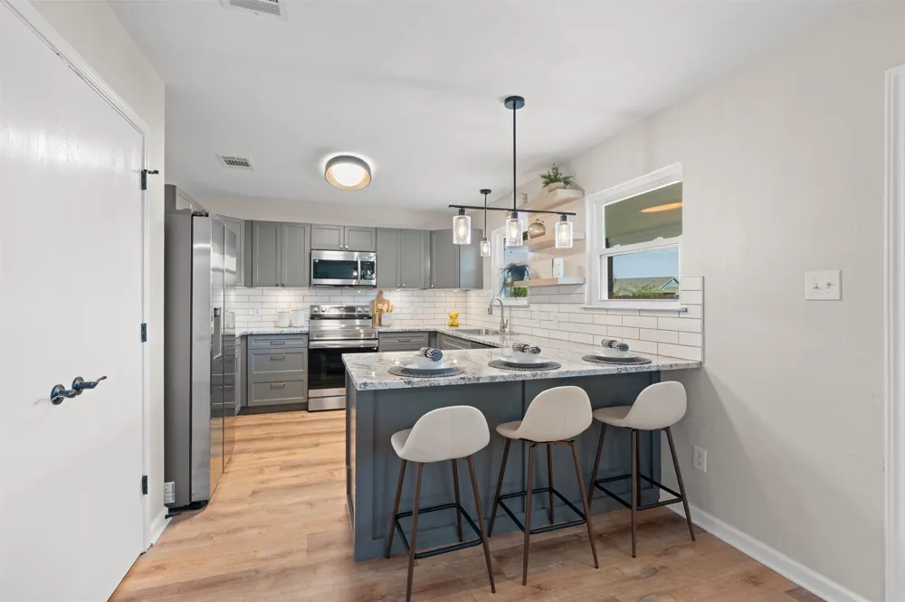724 Lavaca Loop Elgin, TX 78621
