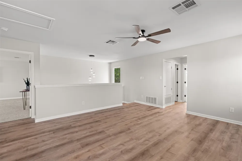 724 Lavaca Loop Elgin, TX 78621