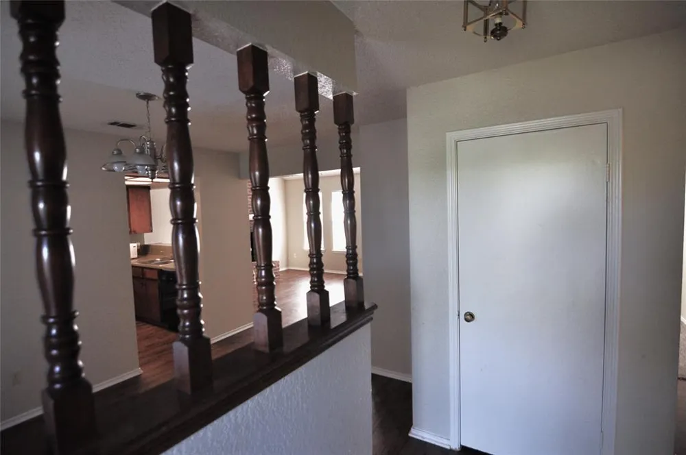 400 Rawhide Loop #406 Round Rock, TX 78681