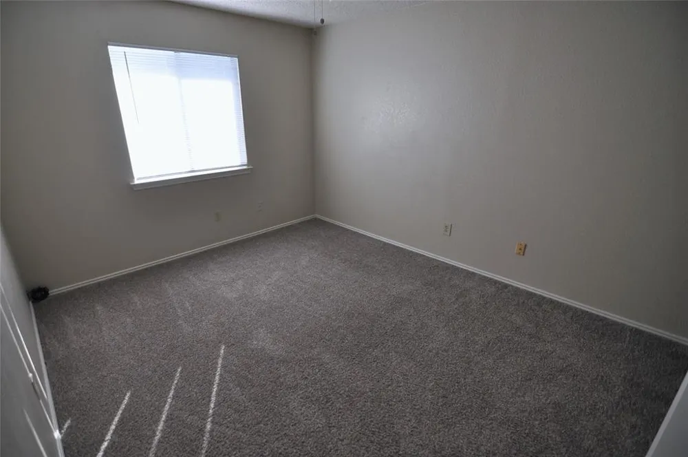 400 Rawhide Loop #406 Round Rock, TX 78681