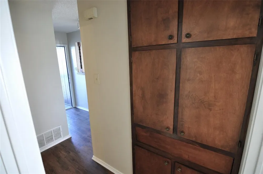 400 Rawhide Loop #406 Round Rock, TX 78681