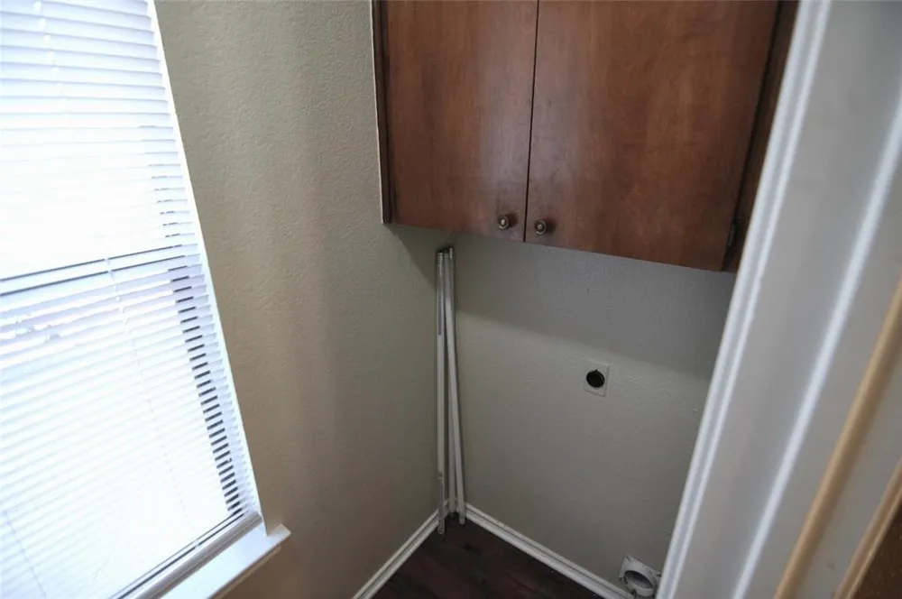 400 Rawhide Loop #406 Round Rock, TX 78681