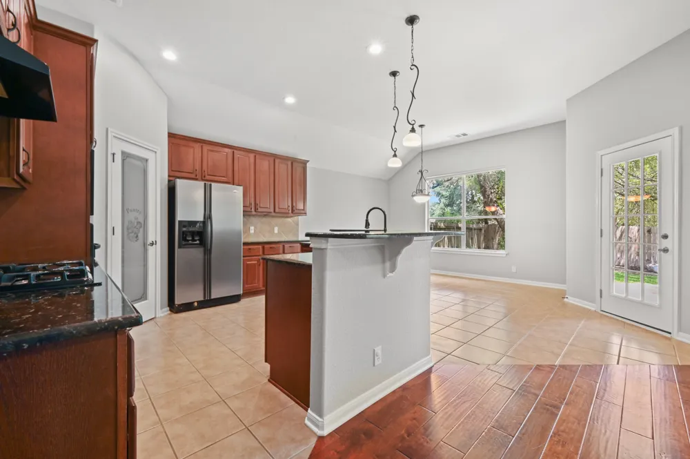 6413 York Bridge Circle Austin, TX 78749