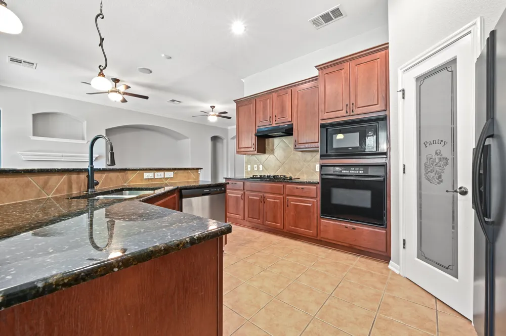 6413 York Bridge Circle Austin, TX 78749
