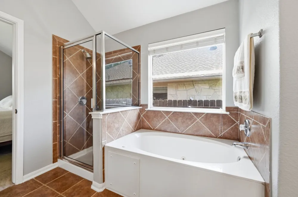 6413 York Bridge Circle Austin, TX 78749