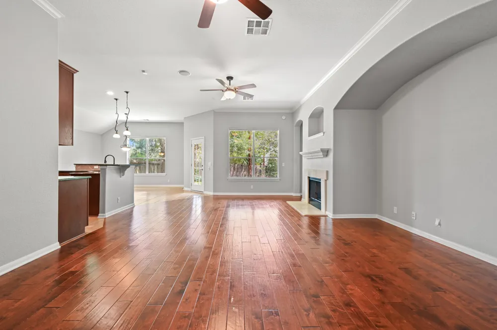 6413 York Bridge Circle Austin, TX 78749
