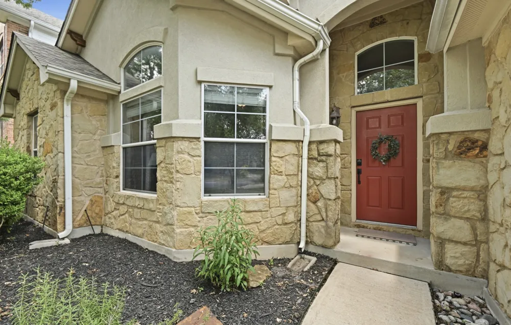 6413 York Bridge Circle Austin, TX 78749