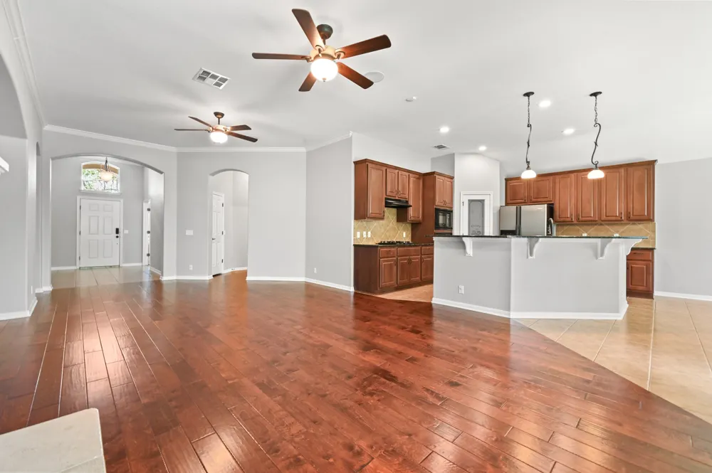6413 York Bridge Circle Austin, TX 78749