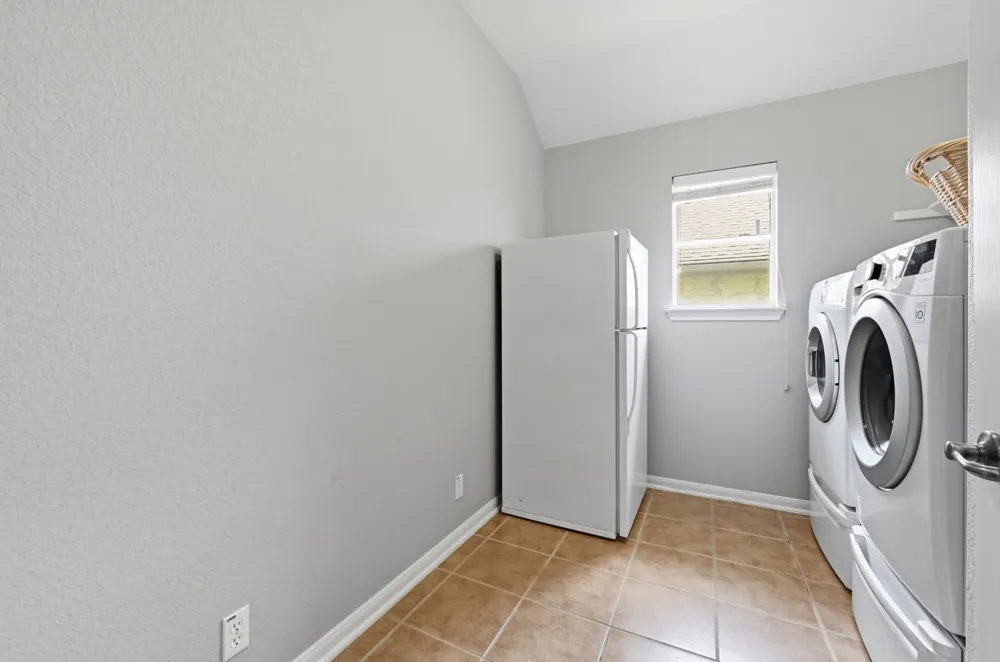 6413 York Bridge Circle Austin, TX 78749