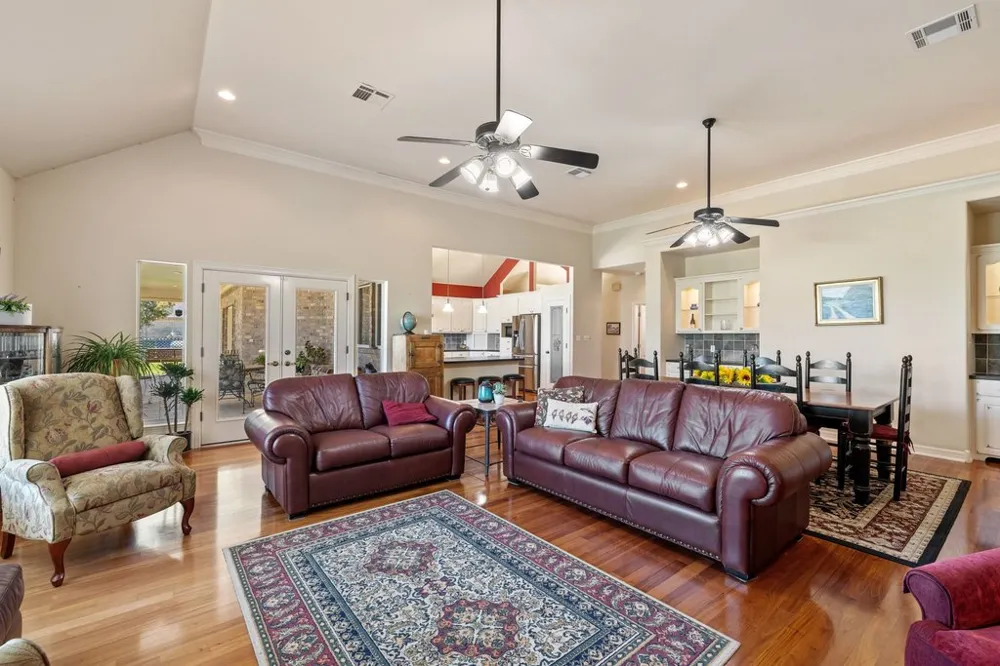 5421 FM 619 Taylor, TX 76574