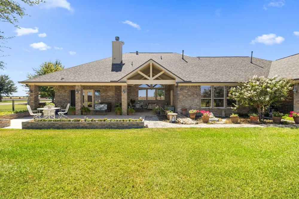 5421 FM 619 Taylor, TX 76574