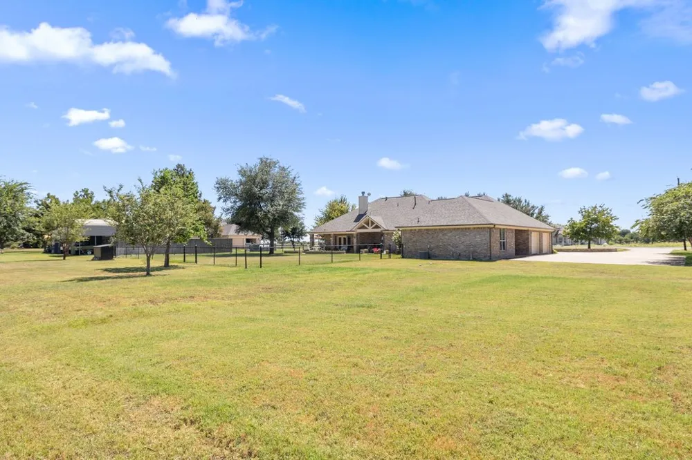 5421 FM 619 Taylor, TX 76574