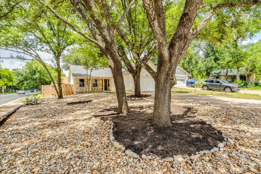 13000 Meadowheath Cove Austin, TX 78729
