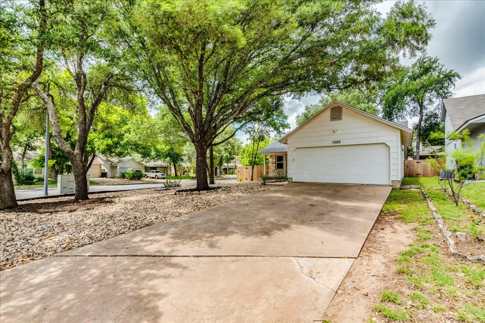 13000 Meadowheath Cove Austin, TX 78729