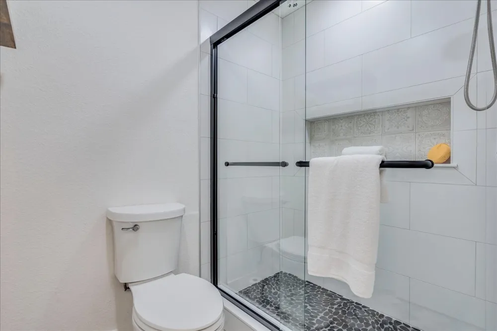 13000 Meadowheath Cove Austin, TX 78729