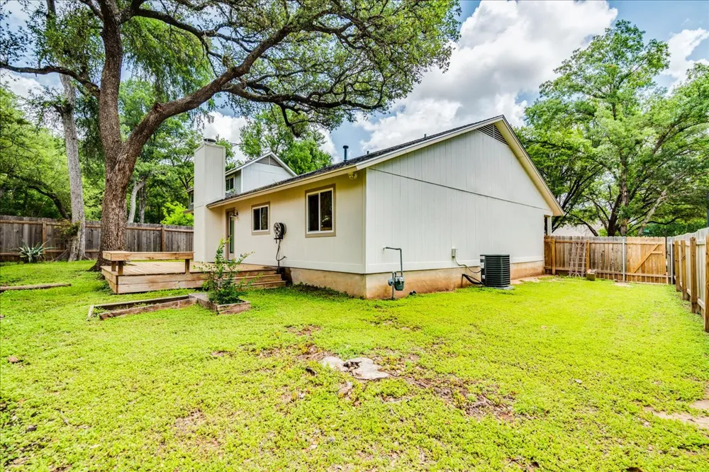 13000 Meadowheath Cove Austin, TX 78729