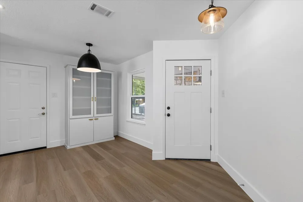 13000 Meadowheath Cove Austin, TX 78729