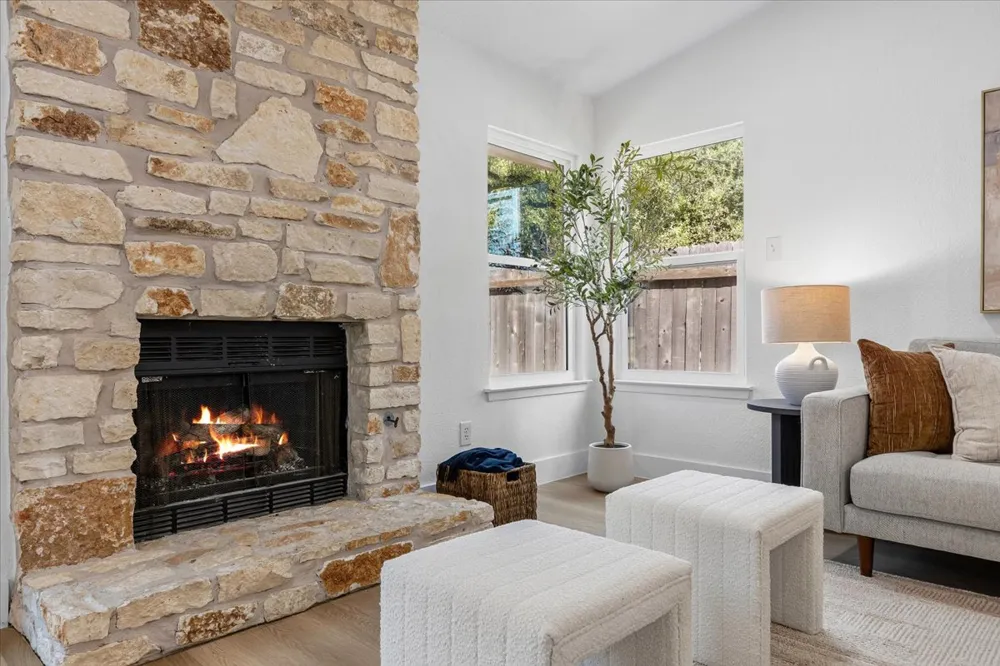13000 Meadowheath Cove Austin, TX 78729