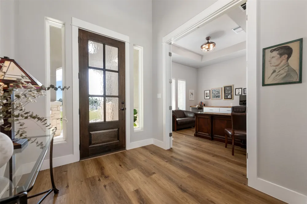 100 Honey Locust Cove Leander, TX 78641