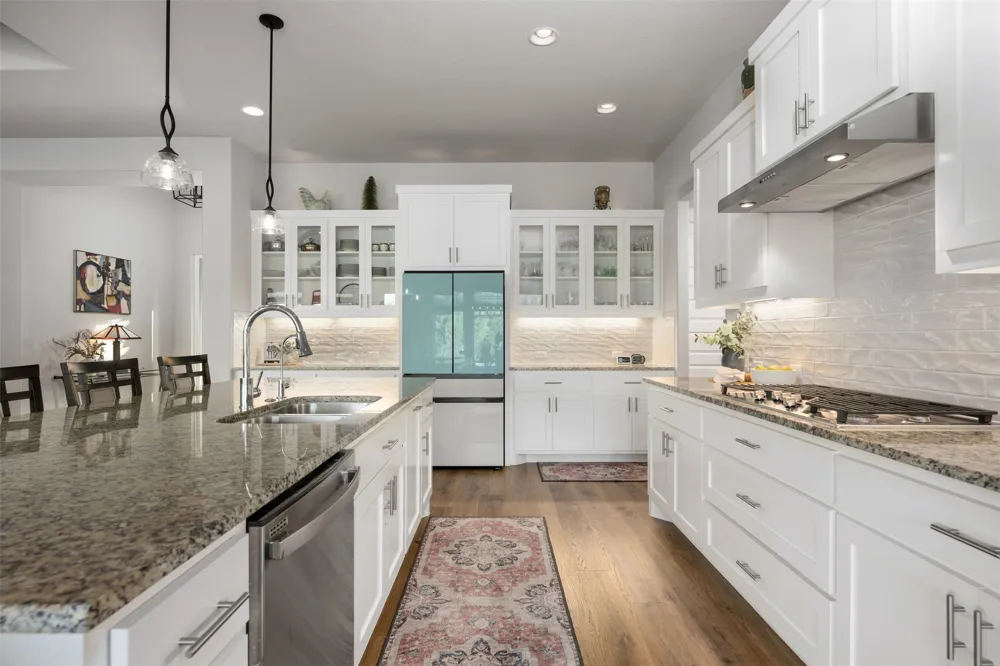 100 Honey Locust Cove Leander, TX 78641
