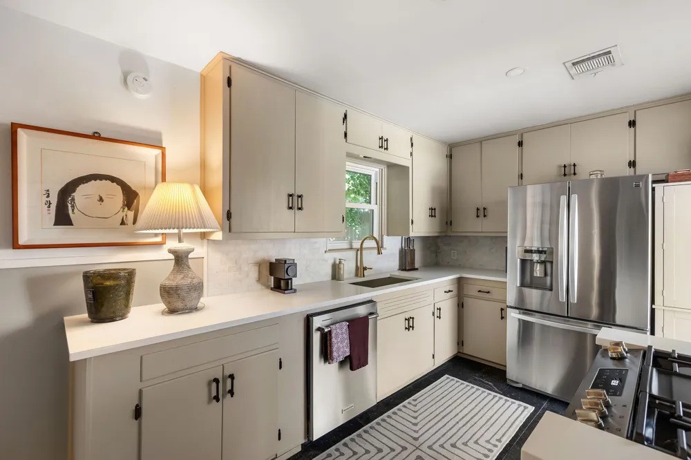 1815 Ashby Avenue Austin, TX 78704
