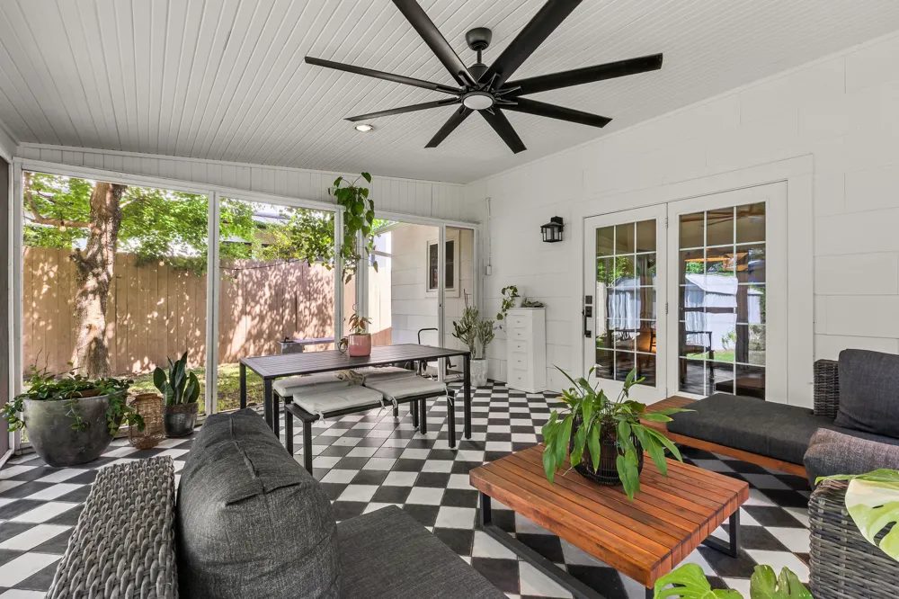 1815 Ashby Avenue Austin, TX 78704