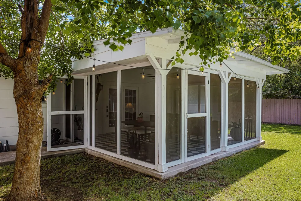 1815 Ashby Avenue Austin, TX 78704