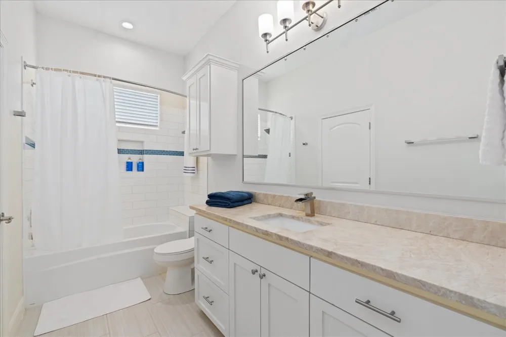 20913 Nimitz Avenue Lago Vista, TX 78645