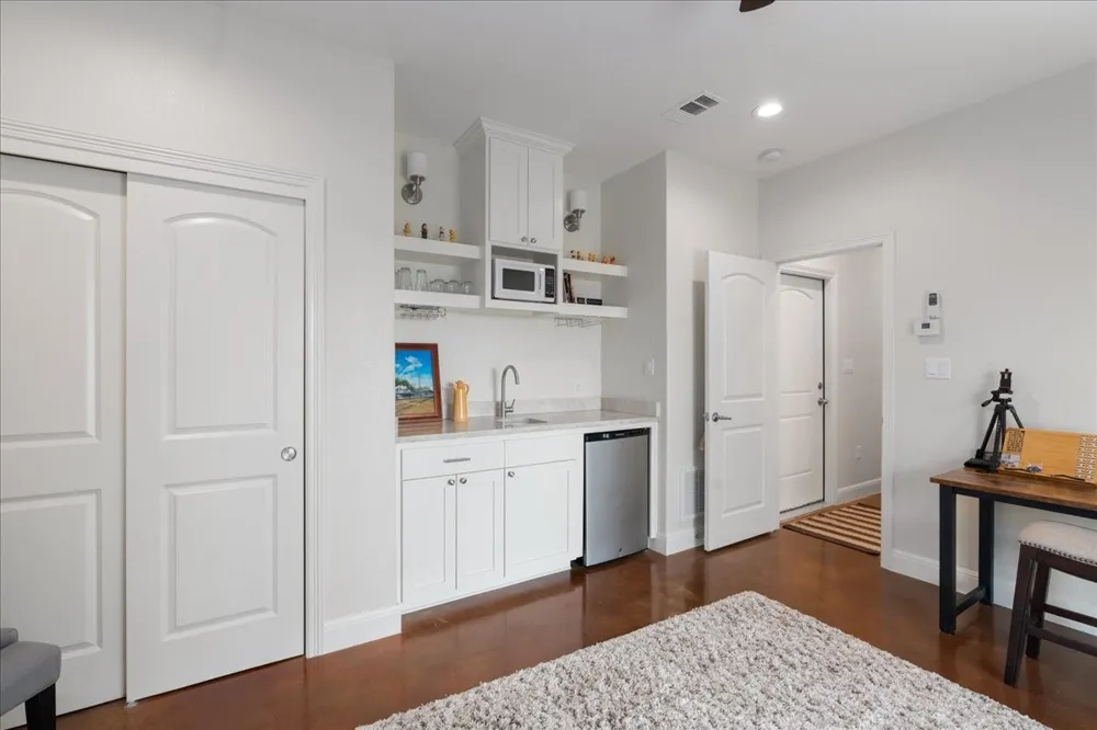 20913 Nimitz Avenue Lago Vista, TX 78645