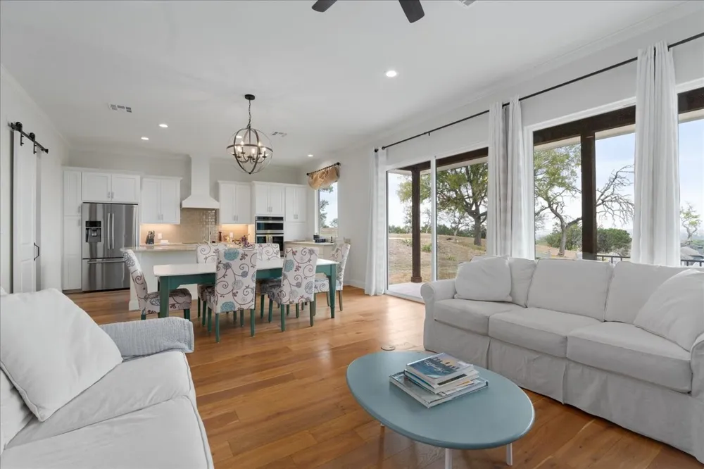 20913 Nimitz Avenue Lago Vista, TX 78645