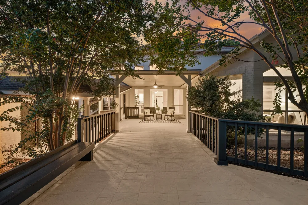 10011 Brightling Lane Austin, TX 78750