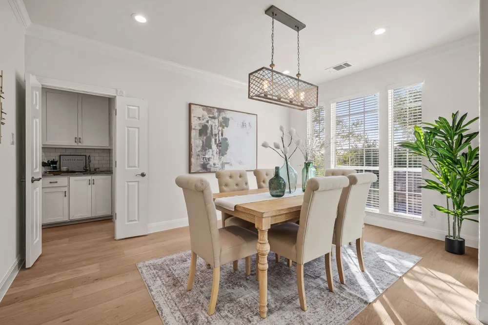 10011 Brightling Lane Austin, TX 78750