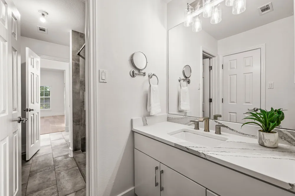 10011 Brightling Lane Austin, TX 78750