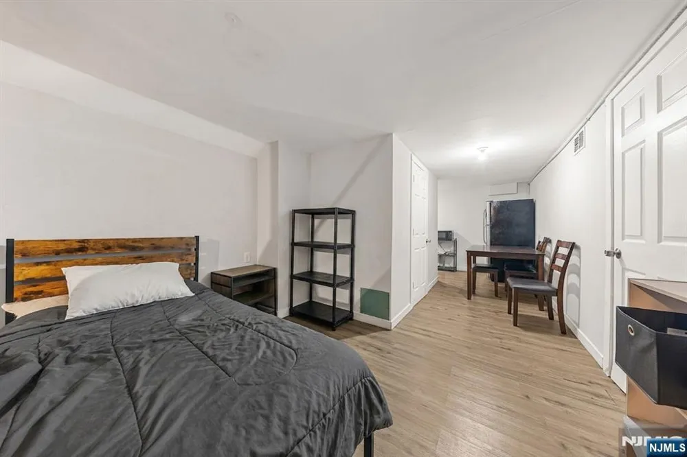 1466 44th Street North Bergen, NJ 07047