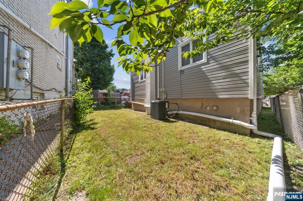 1466 44th Street North Bergen, NJ 07047