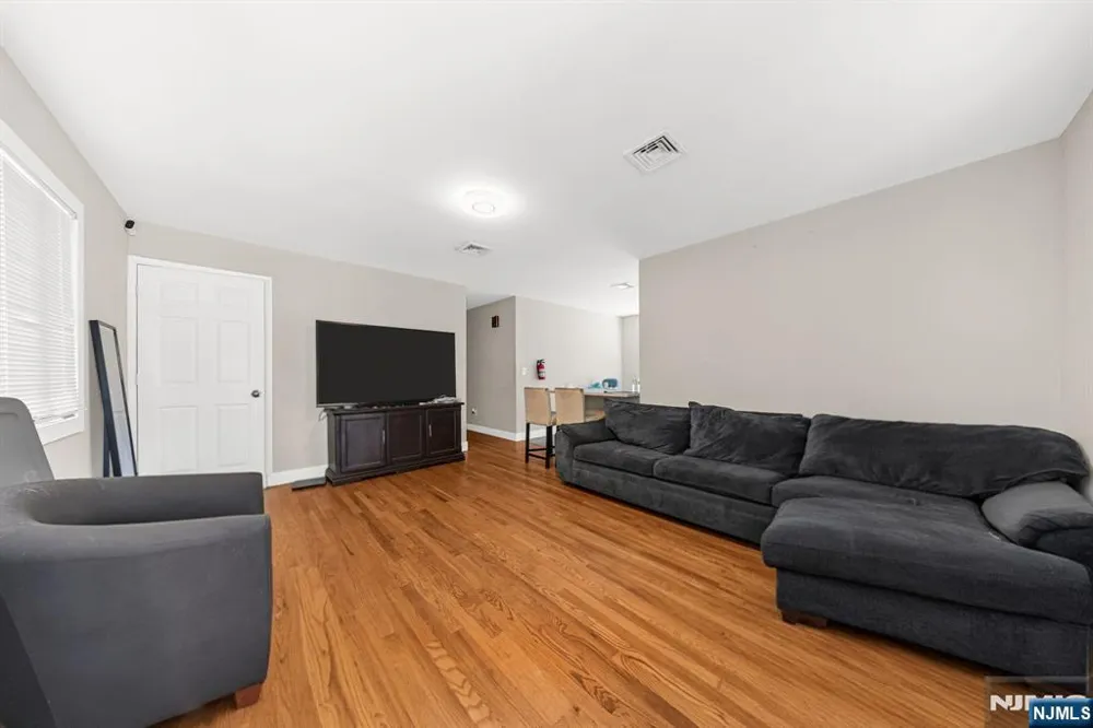 1466 44th Street North Bergen, NJ 07047