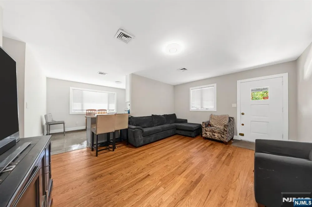 1466 44th Street North Bergen, NJ 07047