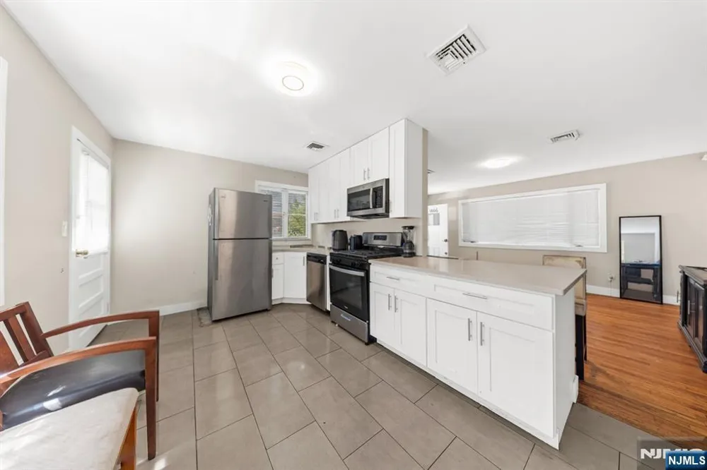 1466 44th Street North Bergen, NJ 07047