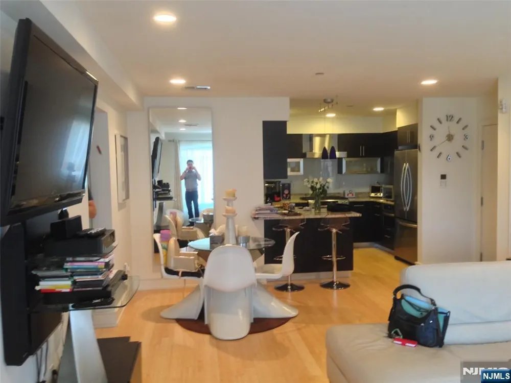 310 Cliff Lane 2A Cliffside Park, NJ 07010