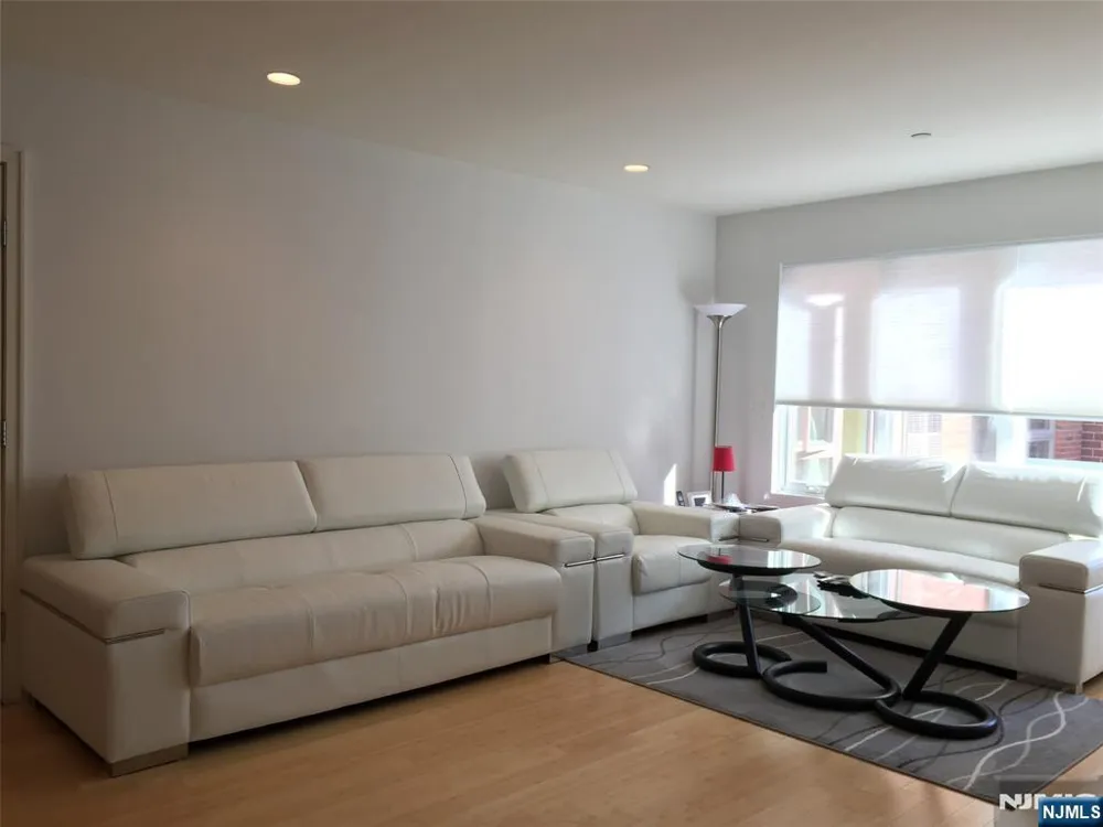 310 Cliff Lane 2A Cliffside Park, NJ 07010