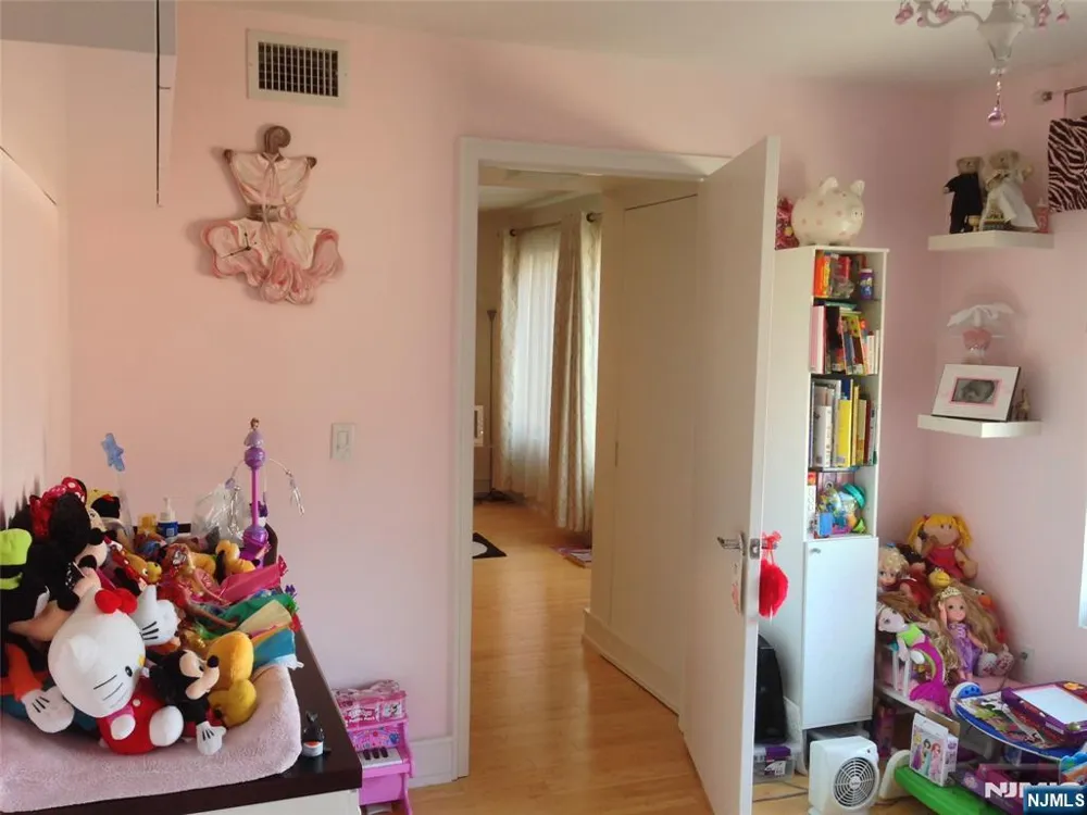 310 Cliff Lane 2A Cliffside Park, NJ 07010