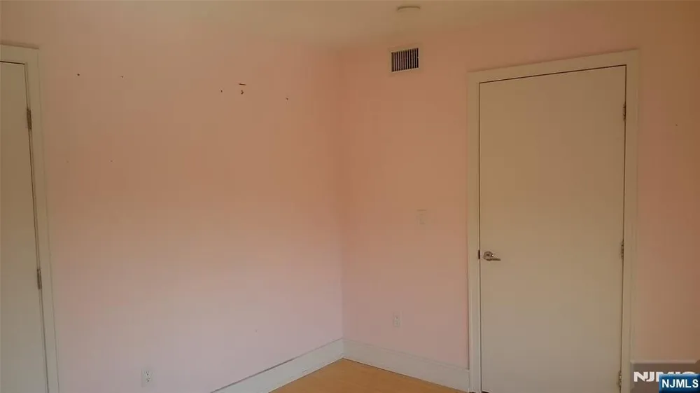 310 Cliff Lane 2A Cliffside Park, NJ 07010