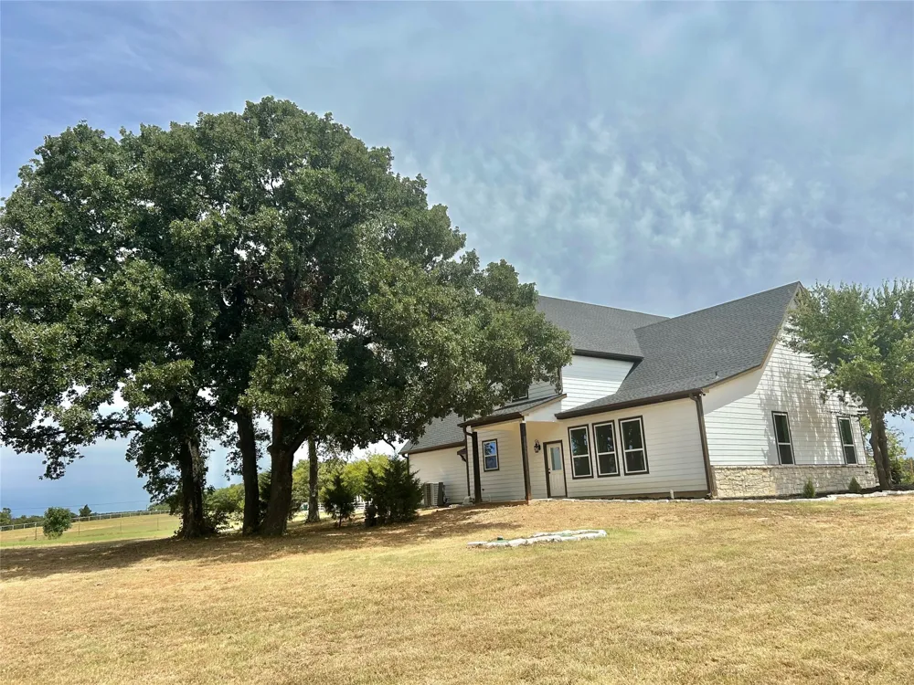 191 county road 123 Gainesville, TX 76240