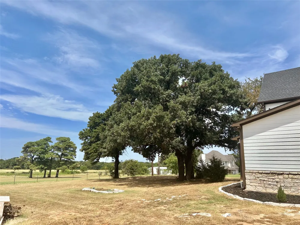 191 county road 123 Gainesville, TX 76240