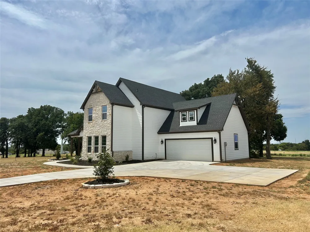 191 county road 123 Gainesville, TX 76240
